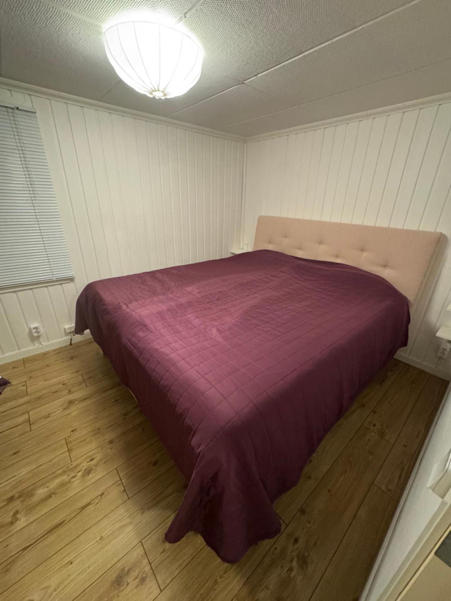 Mysig Stuga I Naevesta Örebro Exterior foto